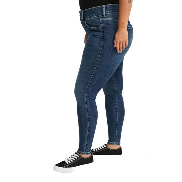 Torrid Super Soft Skinny Jeans Sz 22R - Picture 2 of 6